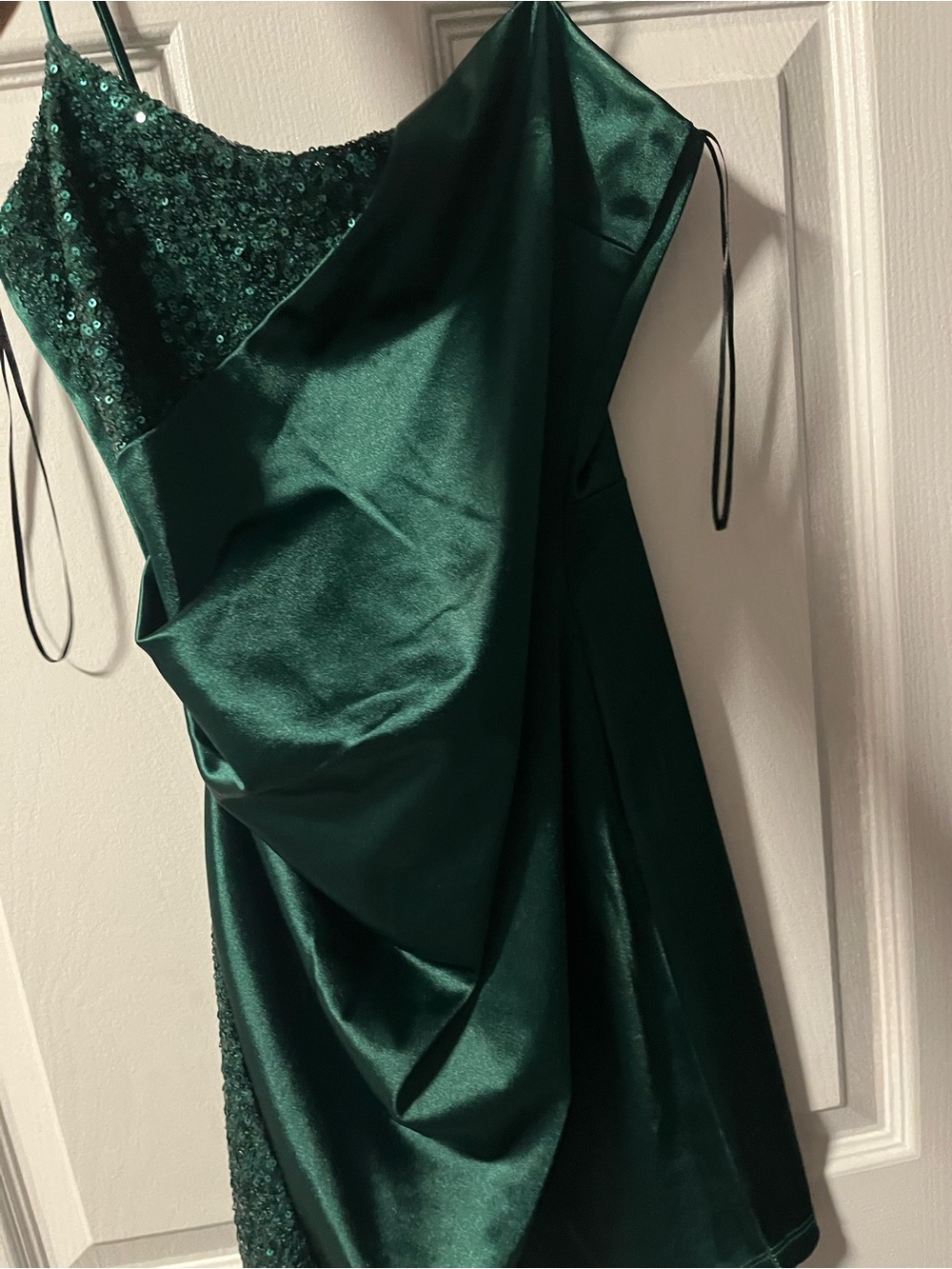 Windsor Emerald Green Sequin & Satin Formal Dress